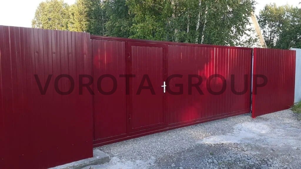 Автоматические откатные ворота Doorhan бордовые 1800х4700